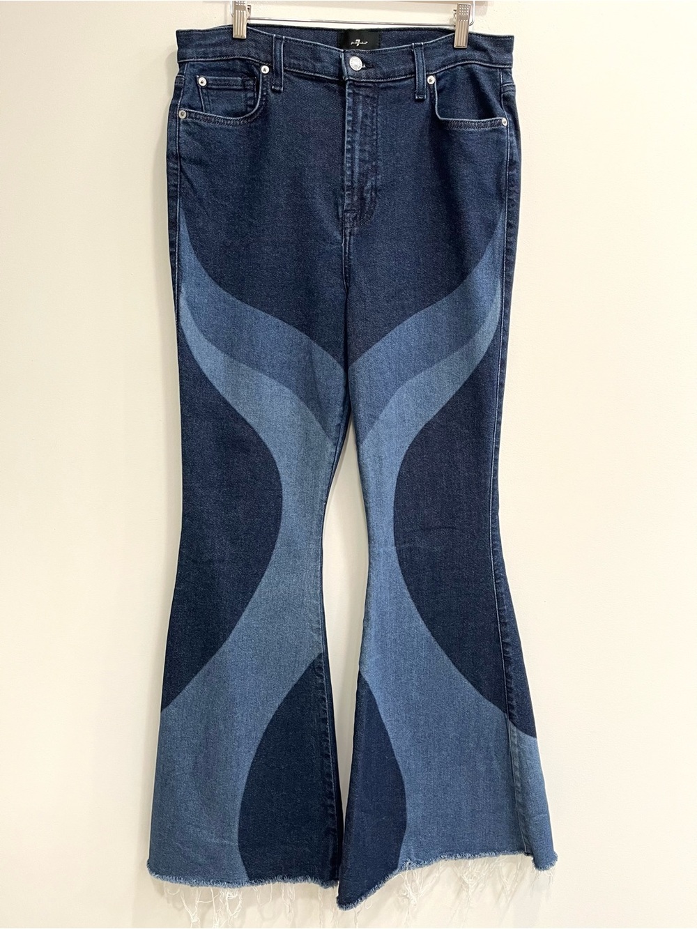 7 For All Mankind Mega Flare Jean in Indigo Swirl Delight Retro High Rise 32